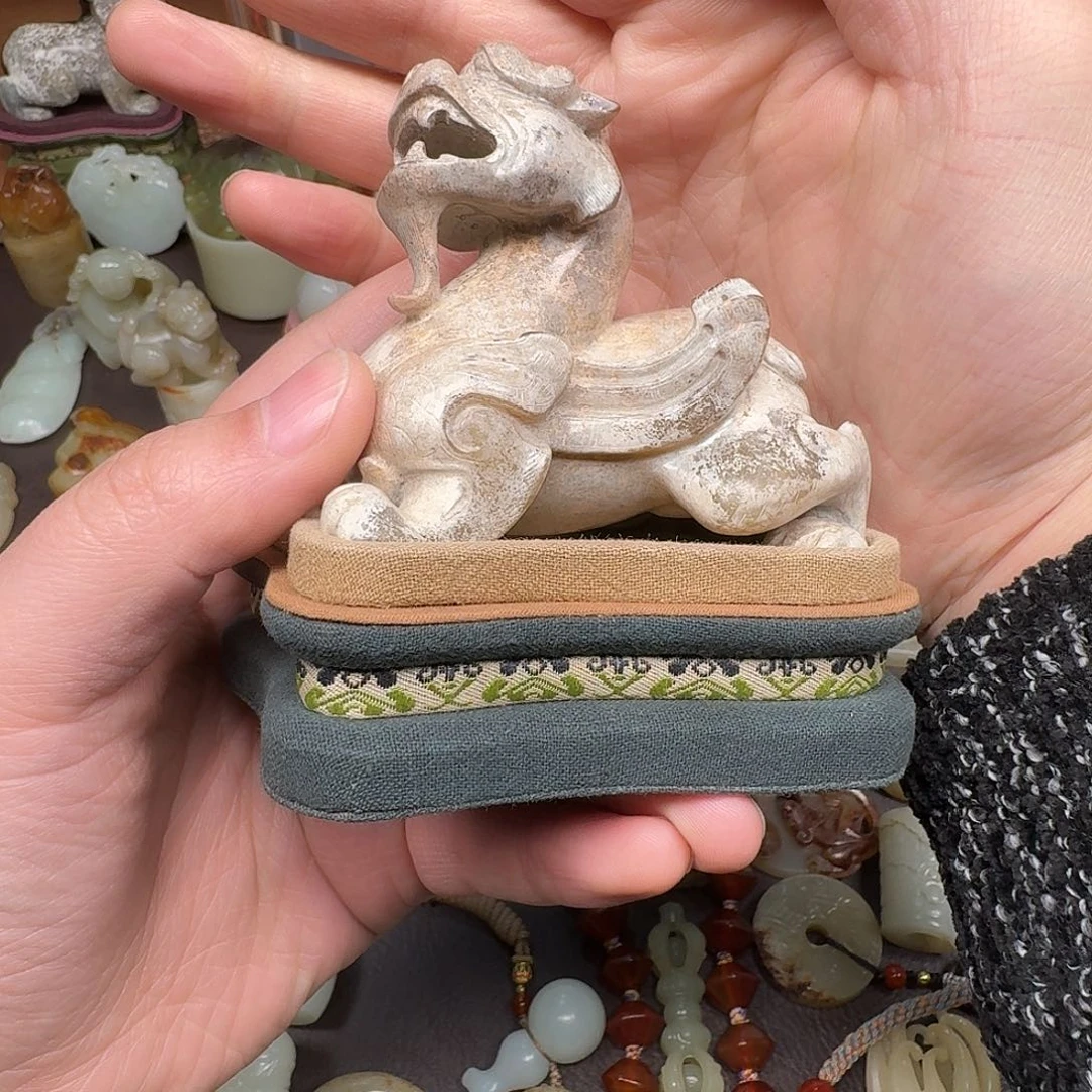 無***渡和田玉（青白玉）未镶嵌车挂