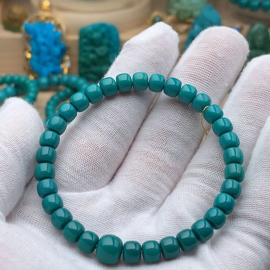 绿松石未镶嵌珠宝奇石