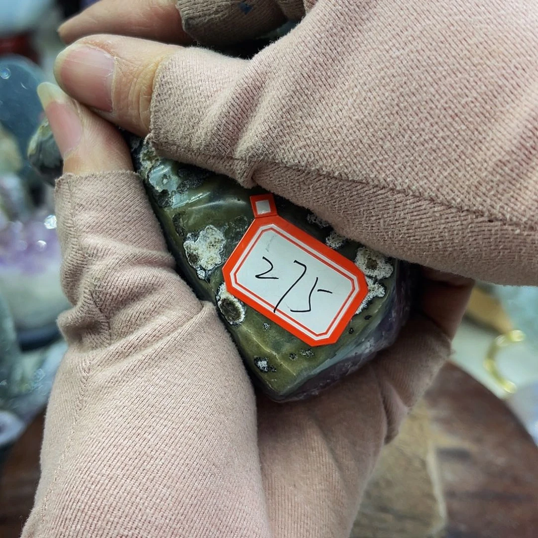 水晶随形摆件未镶嵌