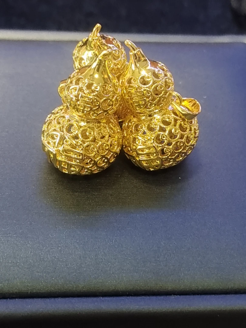 铜合金手链 黄色金色葫芦吊坠男女通用黄色金色镂空精致轻奢摆件
