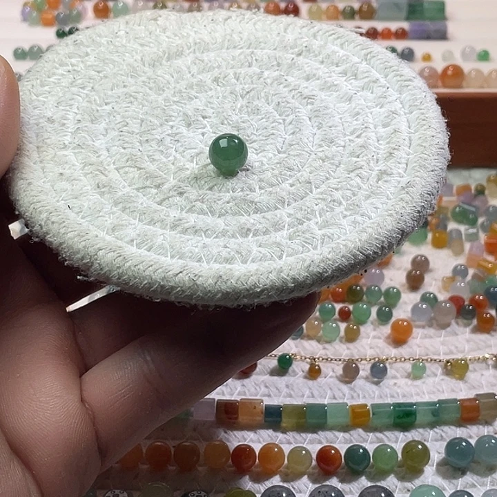 翡翠散珠未镶嵌定制翡翠卡9.5