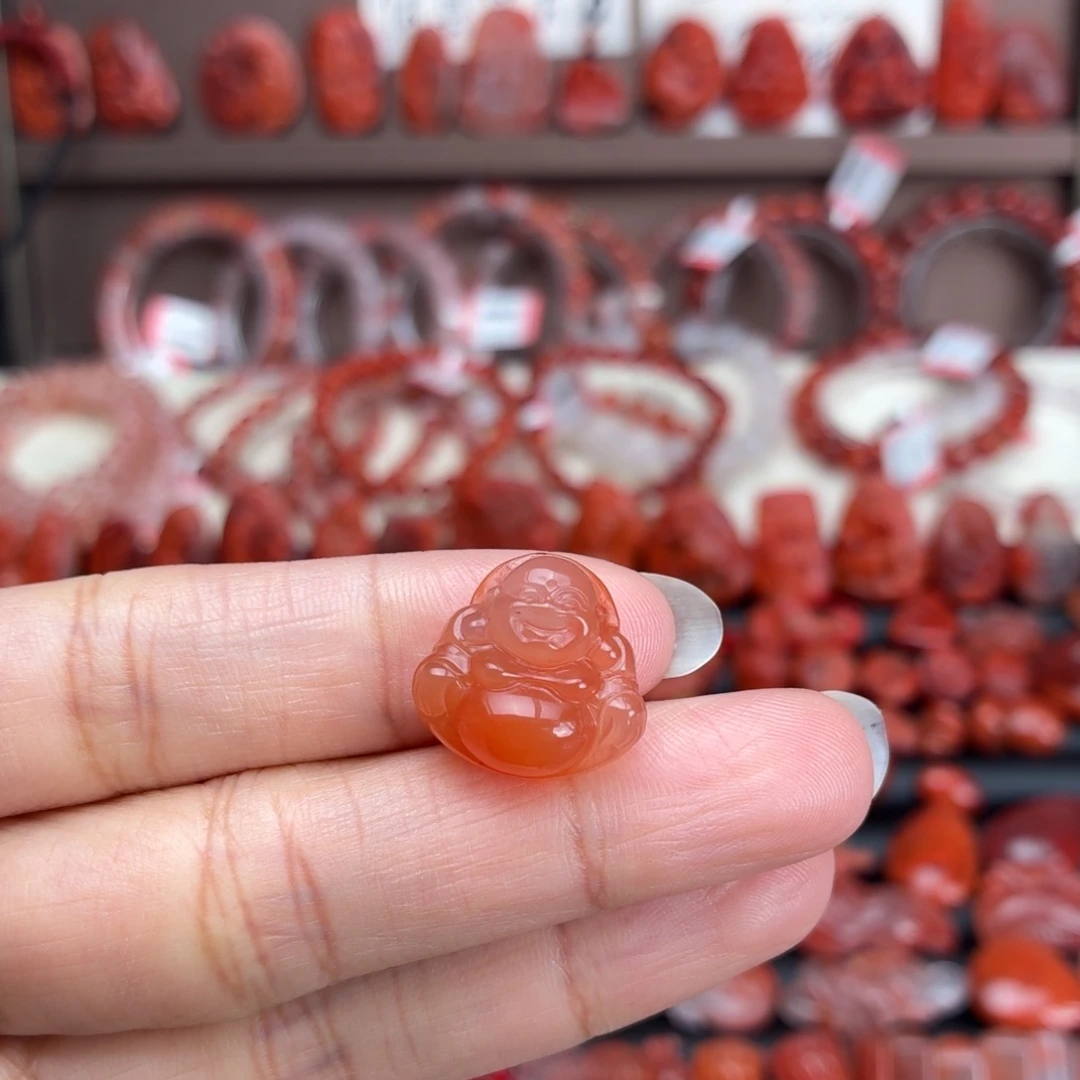 南红玛瑙未镶嵌颈饰佛公