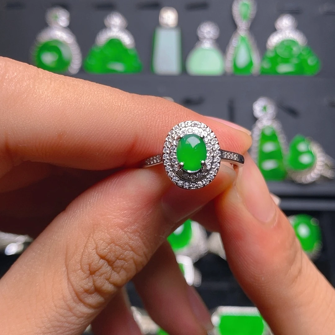 未镶嵌戒指翡翠戒指