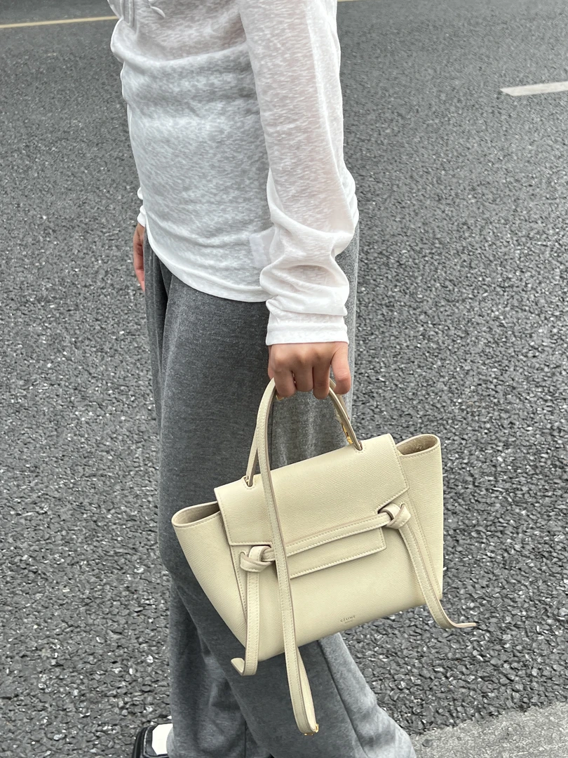 95新 Celine/思琳 nano鲶鱼 可手提单肩斜挎尺寸20*11*16