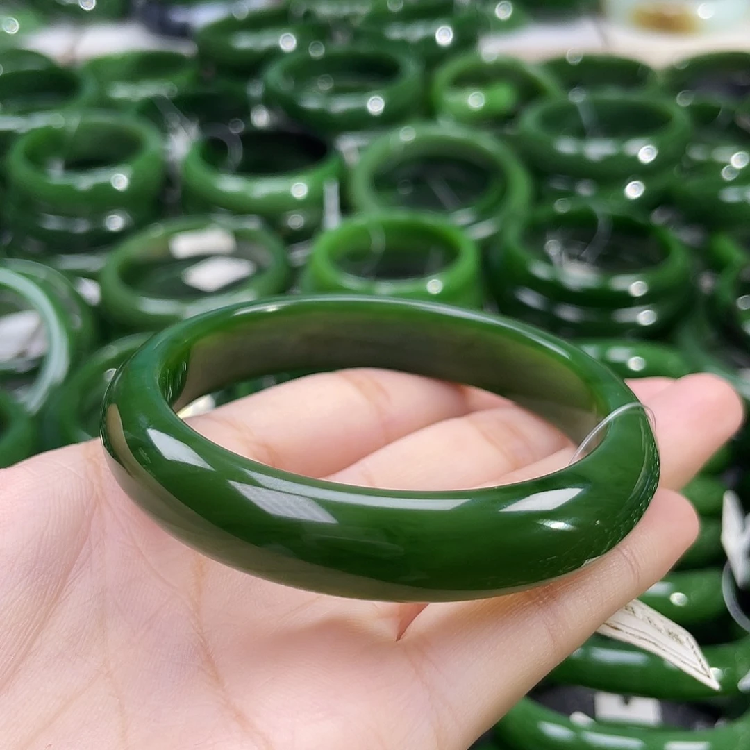 未镶嵌手镯和田玉（碧玉）