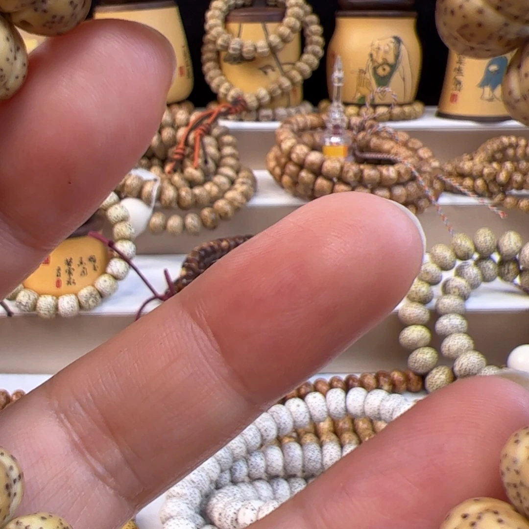 爱***海大叶紫檀（黑酸枝木类）