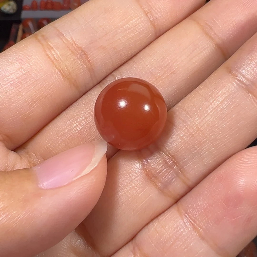南红玛瑙未镶嵌珠宝奇石颜*心