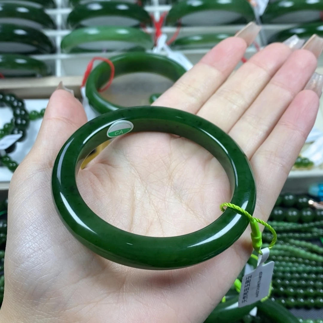 和田玉（碧玉）手镯未镶嵌好***朵