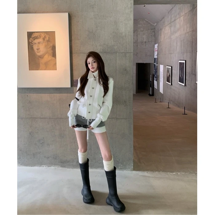 时尚套装白色立领长袖外套女2025秋季新款抽绳显瘦休闲短裤两件套