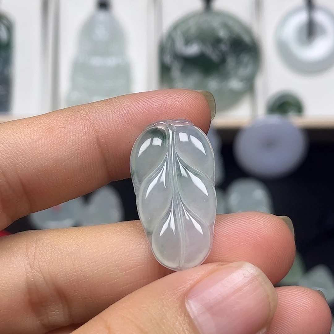 翡翠未镶嵌颈饰缅甸天然翡翠