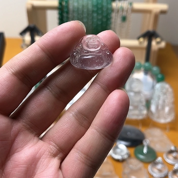 石英质玉佛公未镶嵌