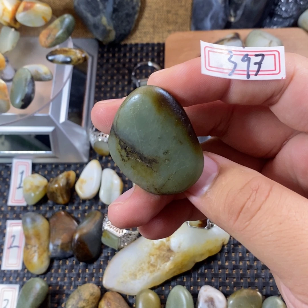 和田玉（糖玉）未镶嵌挂件