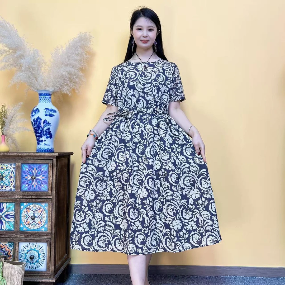 2025新款中老年妈妈连衣裙时尚百搭A字长款大摆裙子时尚百搭长裙