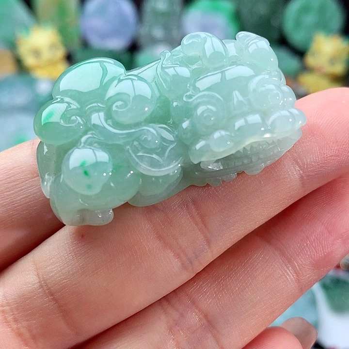 翡翠颈饰未镶嵌梓**下翡翠