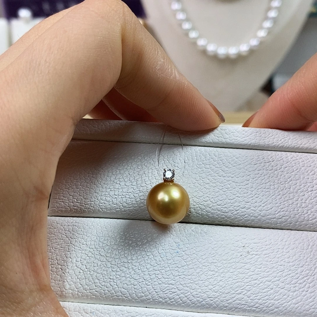 海水珍珠18K金镶嵌吊坠(不含链)11m南洋浓金珠吊坠（微瑕）
