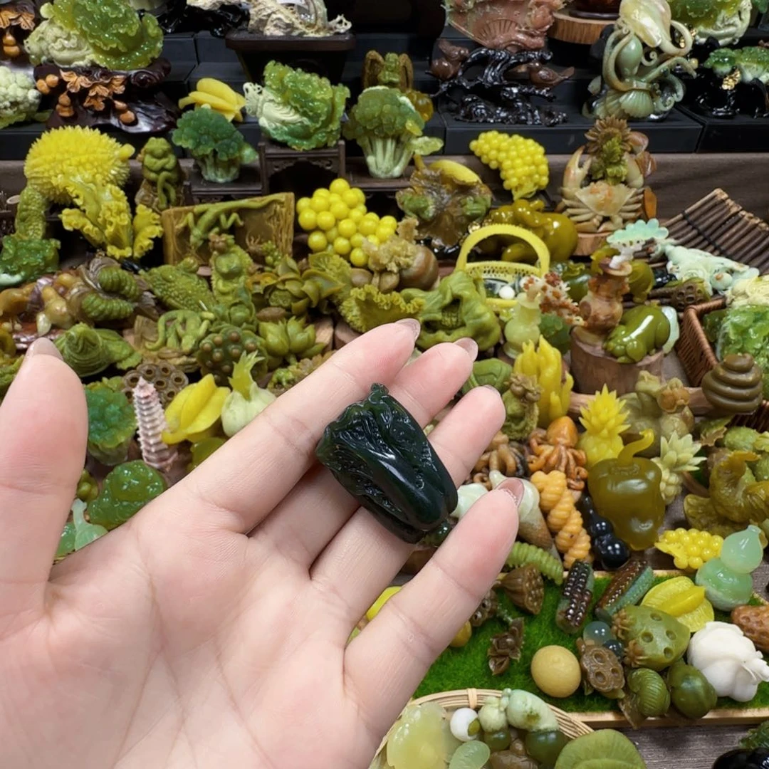 蛇纹石玉未镶嵌玉石摆件