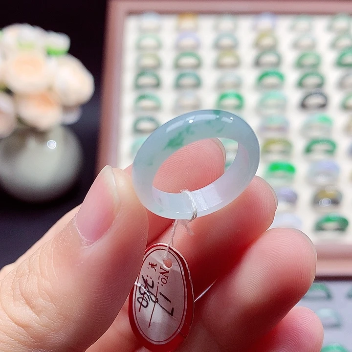 翡翠未镶嵌戒指17号