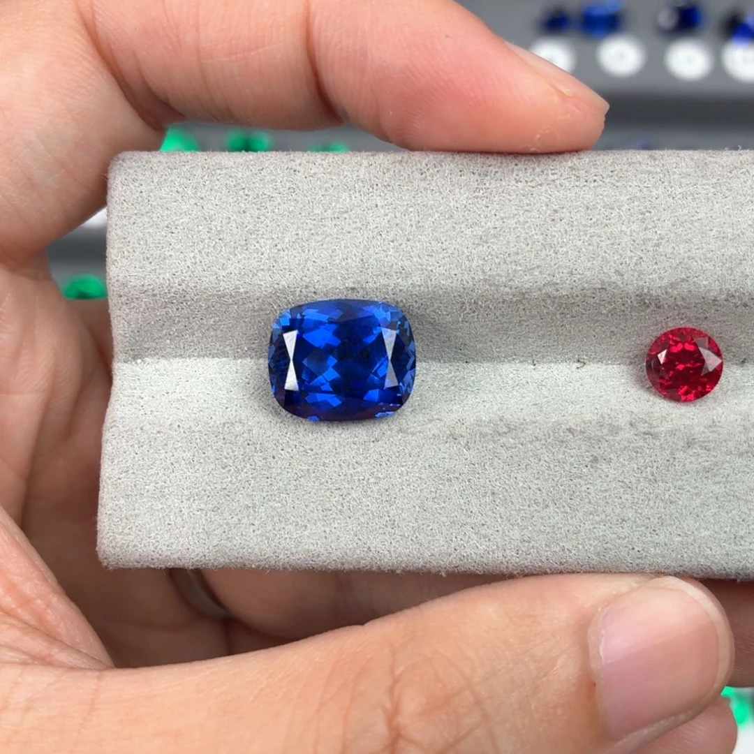 合成（培育）蓝宝石裸石未镶嵌M*生7.64ct