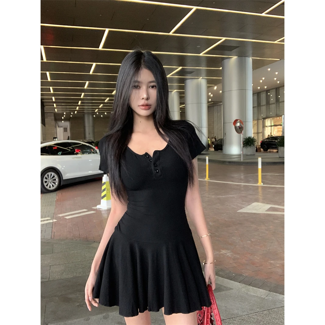 纯欲芭蕾风u型领连衣裙女夏季短袖收腰裙子甜辣妹黑色修身a字短裙