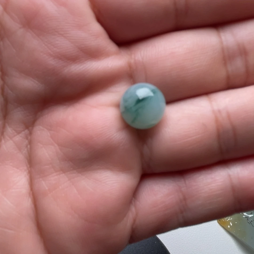 定制翡翠未镶嵌珠子