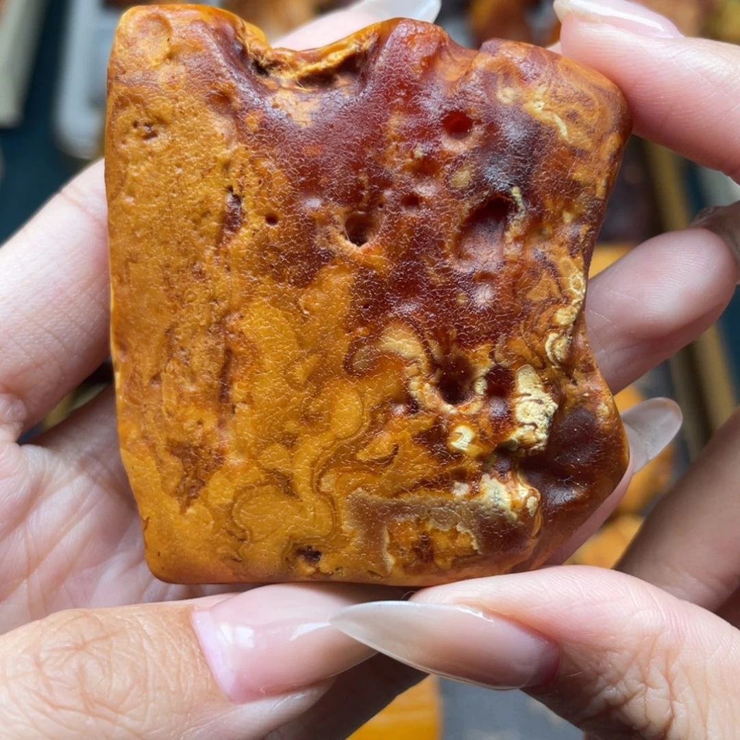 琥珀未镶嵌珠宝奇石