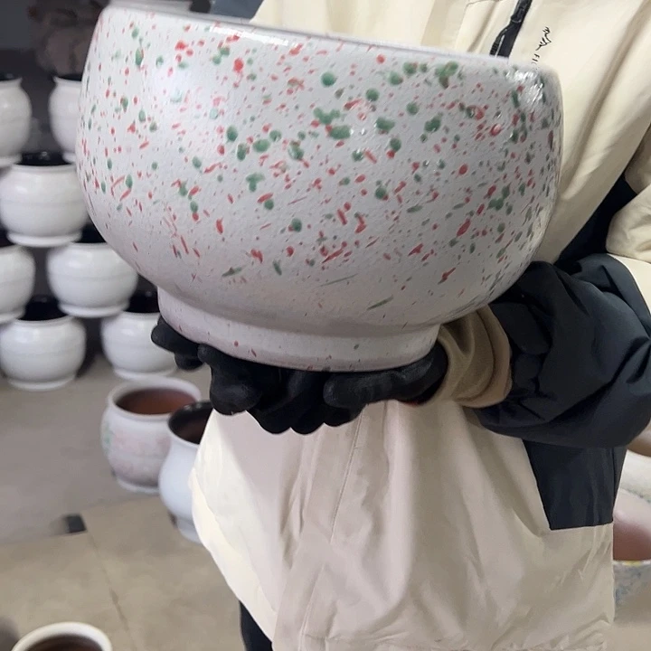 微瑕高度19厘米口径26厘米