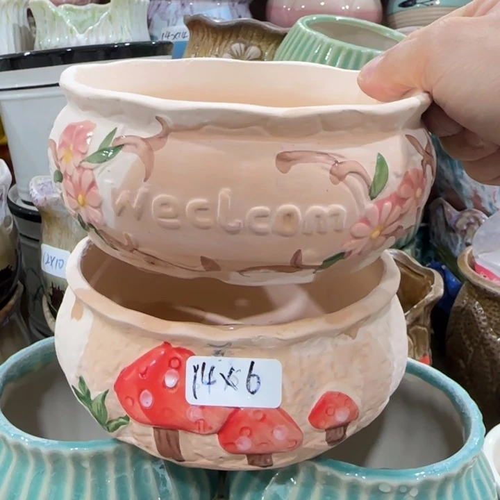 凑9块包邮，有孔，陶瓷花盆