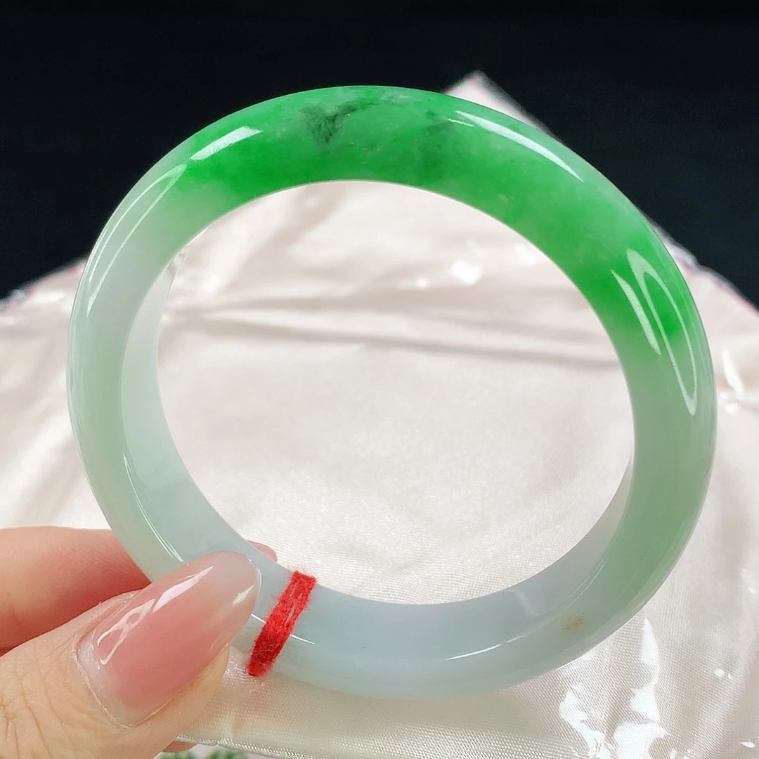 未镶嵌手镯翡翠828