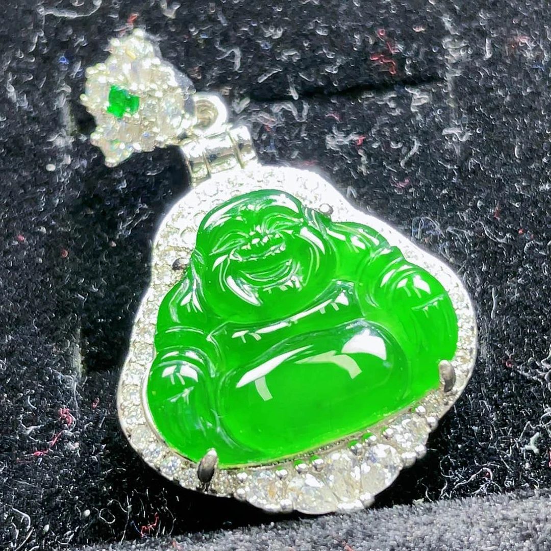 翡翠颈饰未镶嵌6，