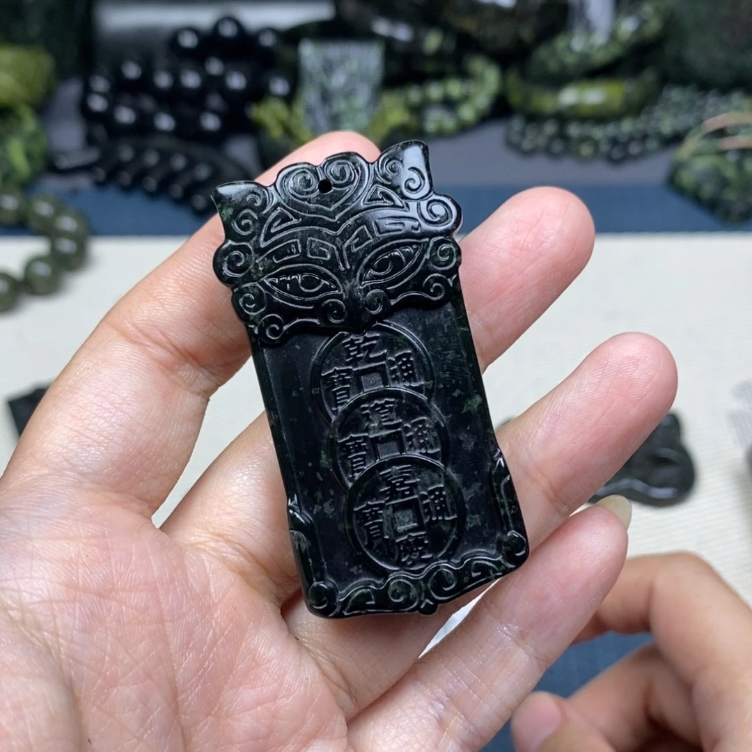 蛇纹石玉未镶嵌颈饰精品药王石五帝钱