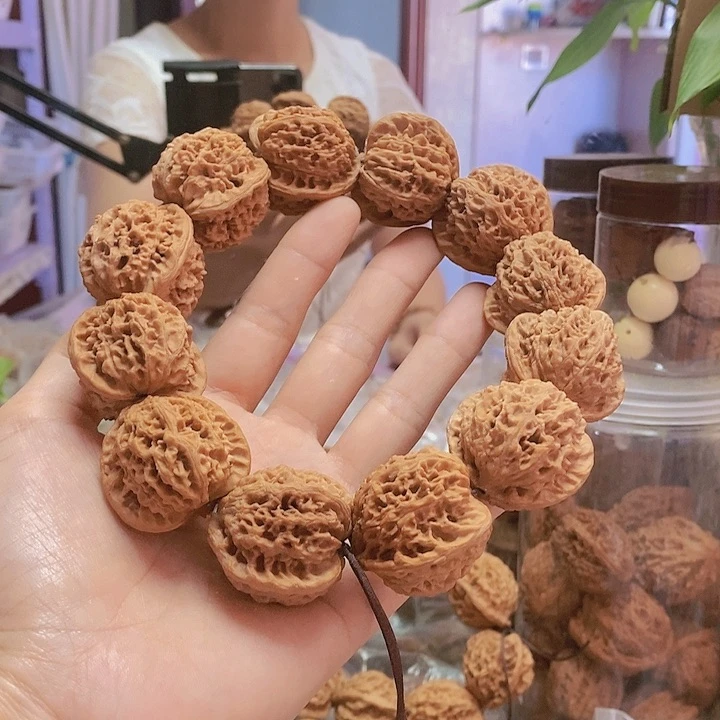 【闪购商品】文玩核桃把件34蚂蚁沟手持黄