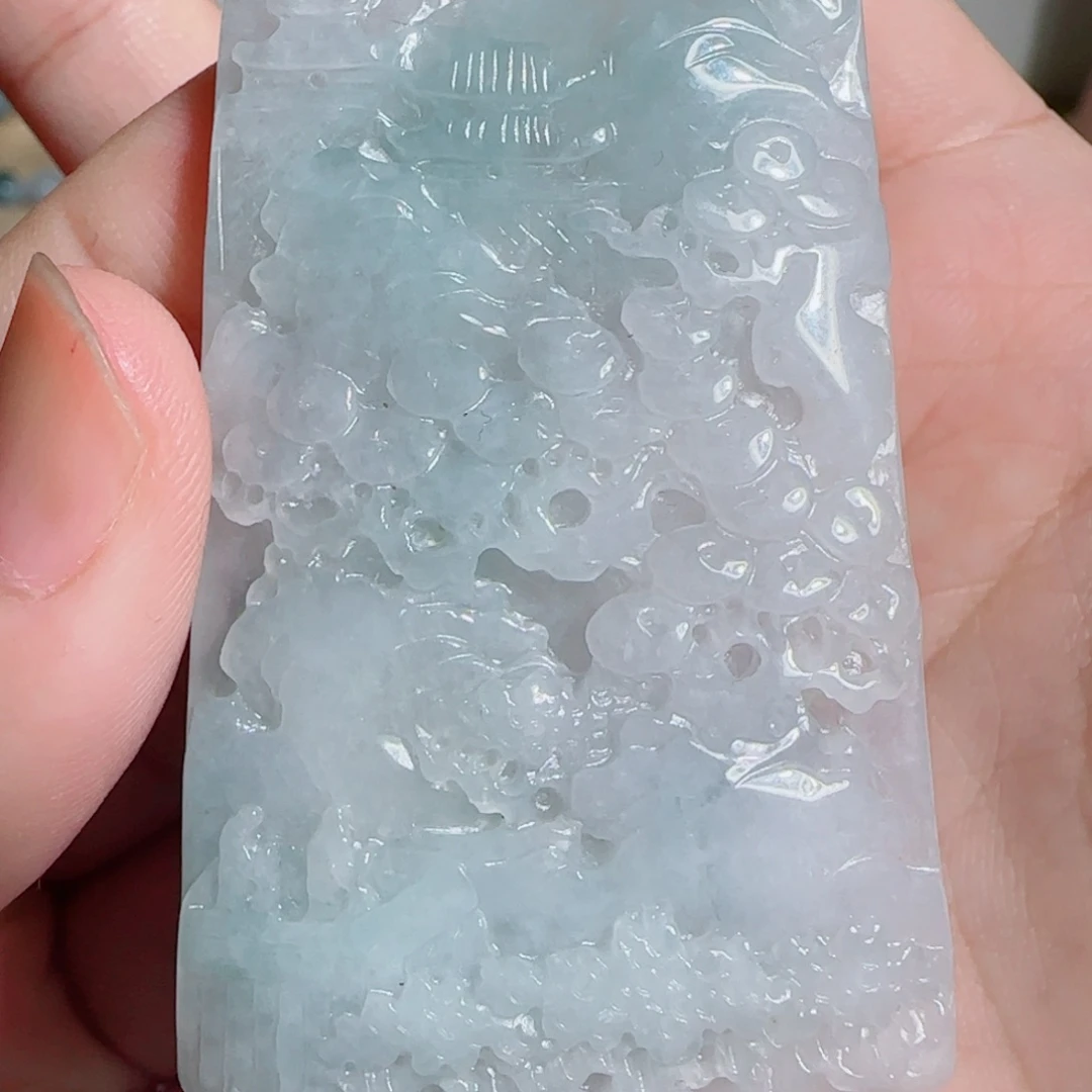 翡翠未镶嵌颈饰山水牌