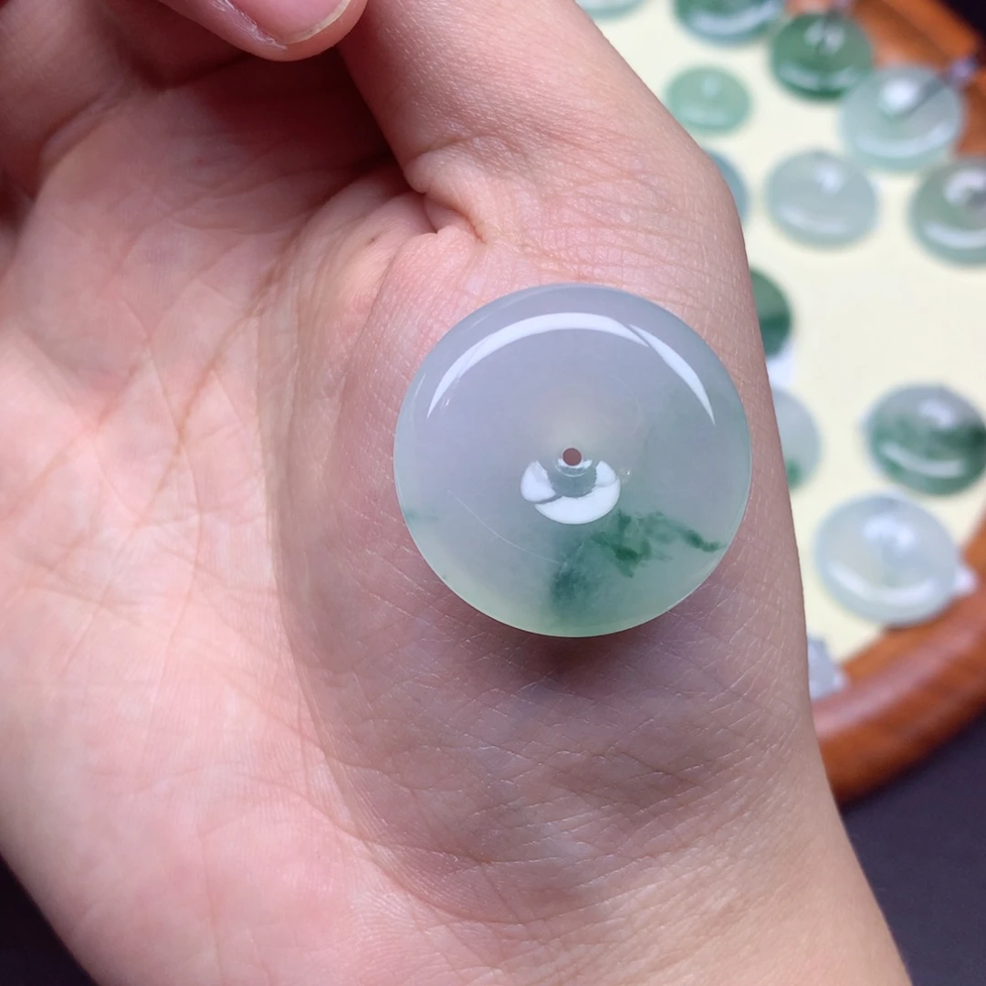 翡翠未镶嵌颈饰吊坠28/6.6mm