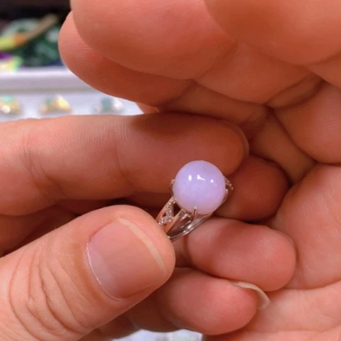 【闪购商品】翡翠颈饰未镶嵌长**缘翡翠