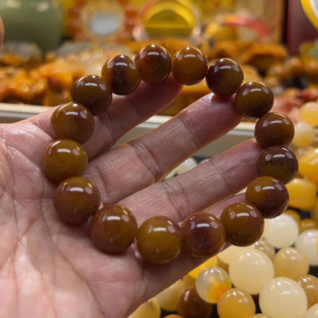 颈饰未镶嵌石英质玉