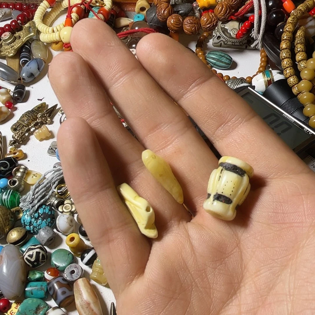 白玉菩提吊坠P****°珠子