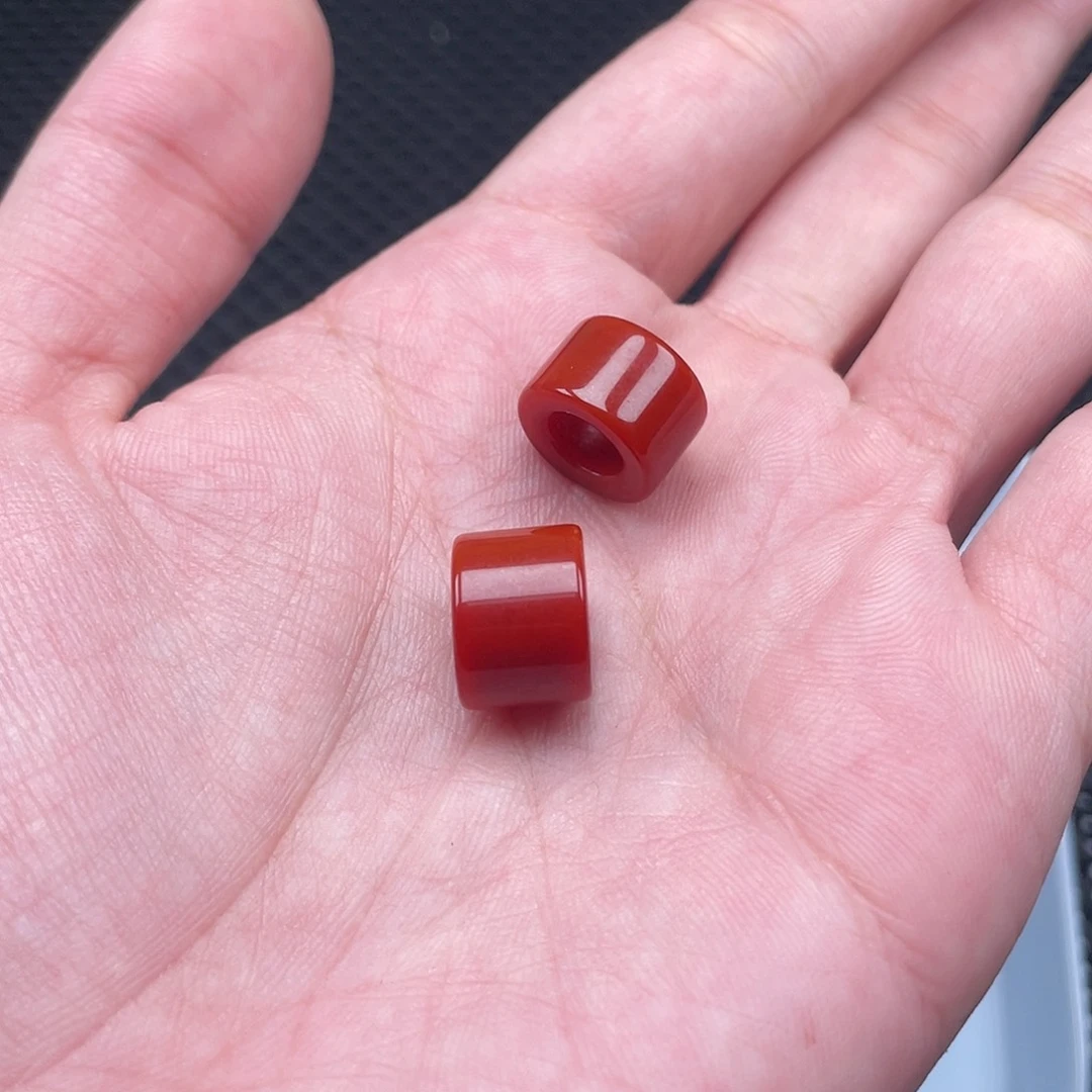 南红玛瑙1号 9*14柿子红跑环圈一组2颗未镶嵌