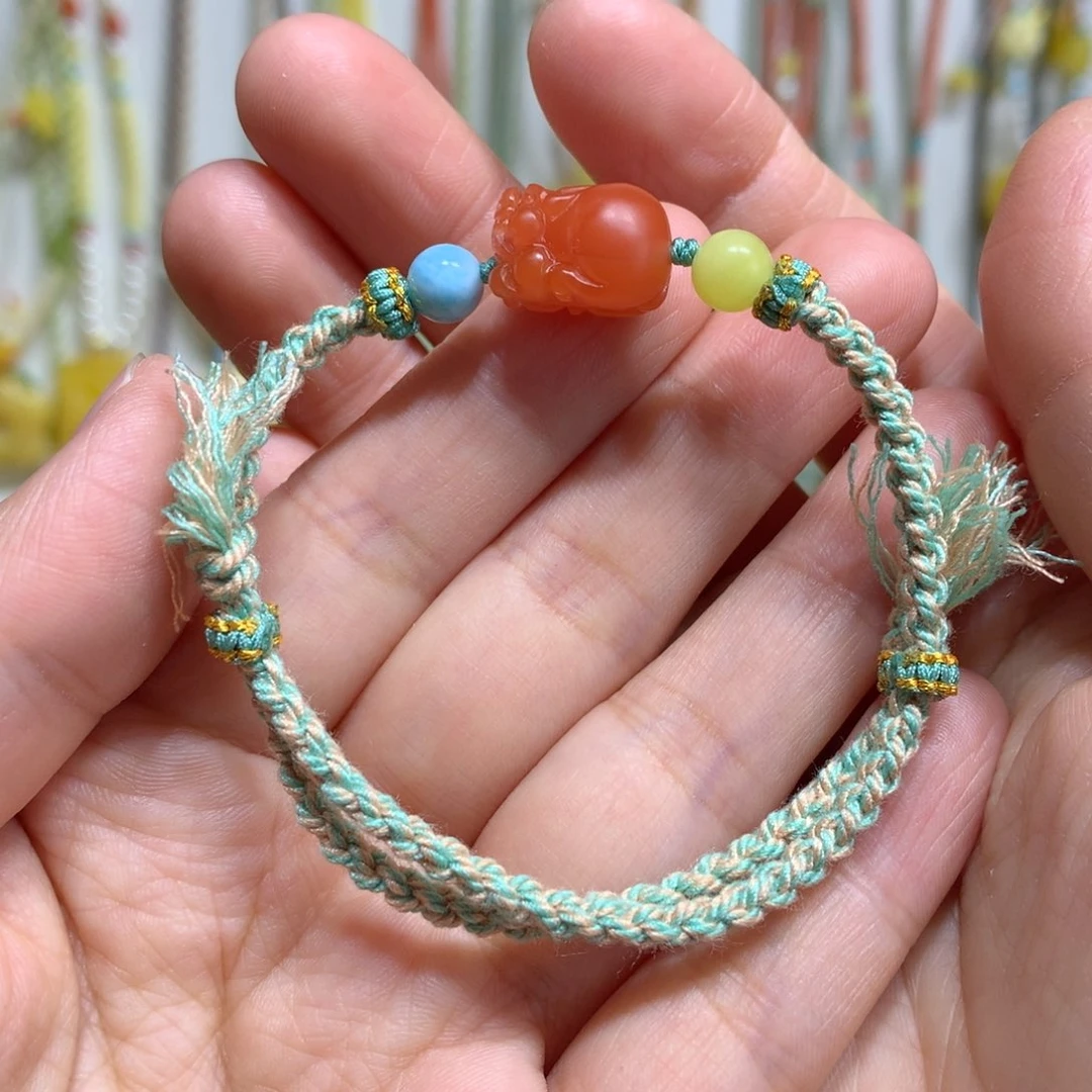 南红玛瑙手链未镶嵌貔貅