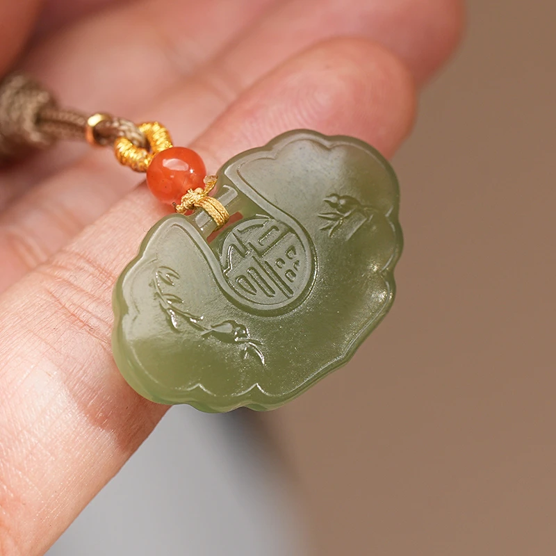 新疆和田玉平安锁吊坠挂件编绳古法挂坠精美祥云锁女款编织雕刻
