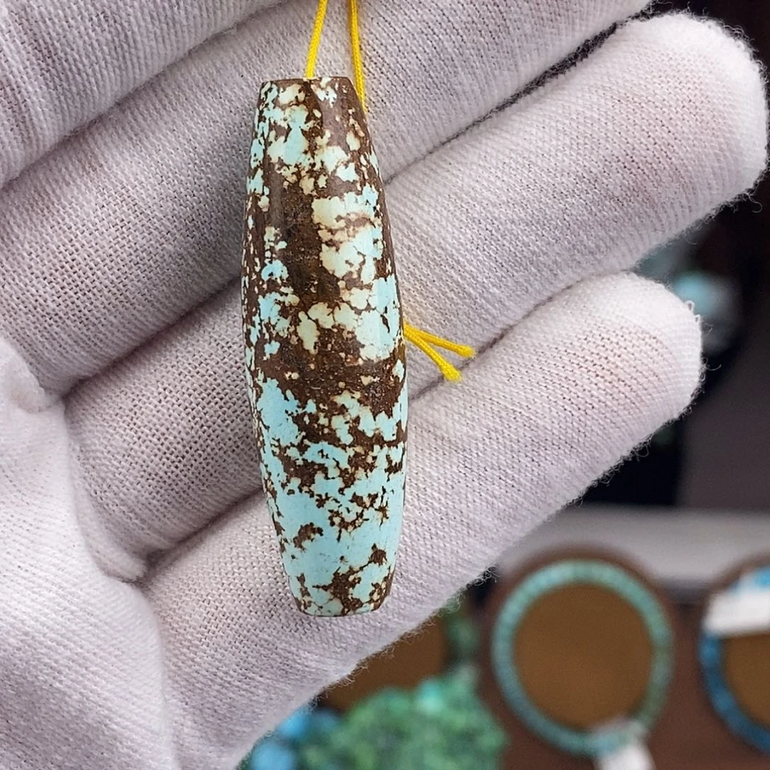 绿松石未镶嵌原矿