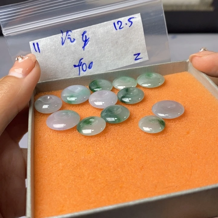 汽***练定制翡翠未镶嵌不退
