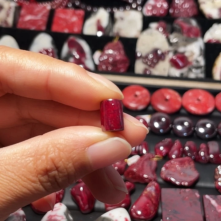 天然辰砂原矿红砂桶珠