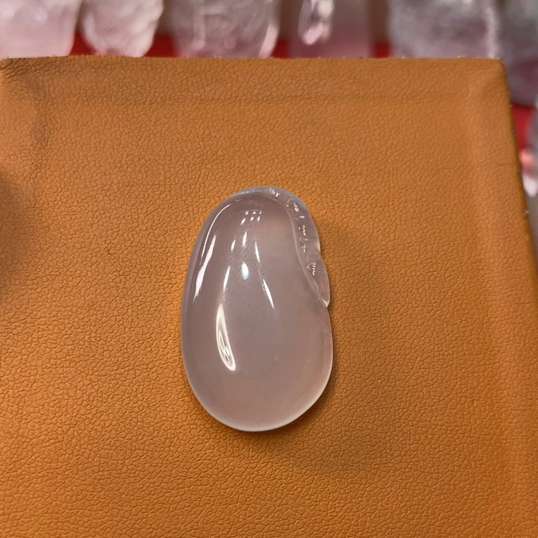 石英质玉未镶嵌吊坠