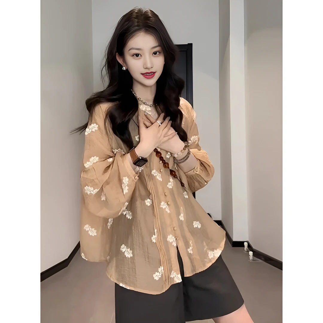 法式甜美重工刺绣衬衫女2025夏季新款时尚显白设计感都市通勤上衣