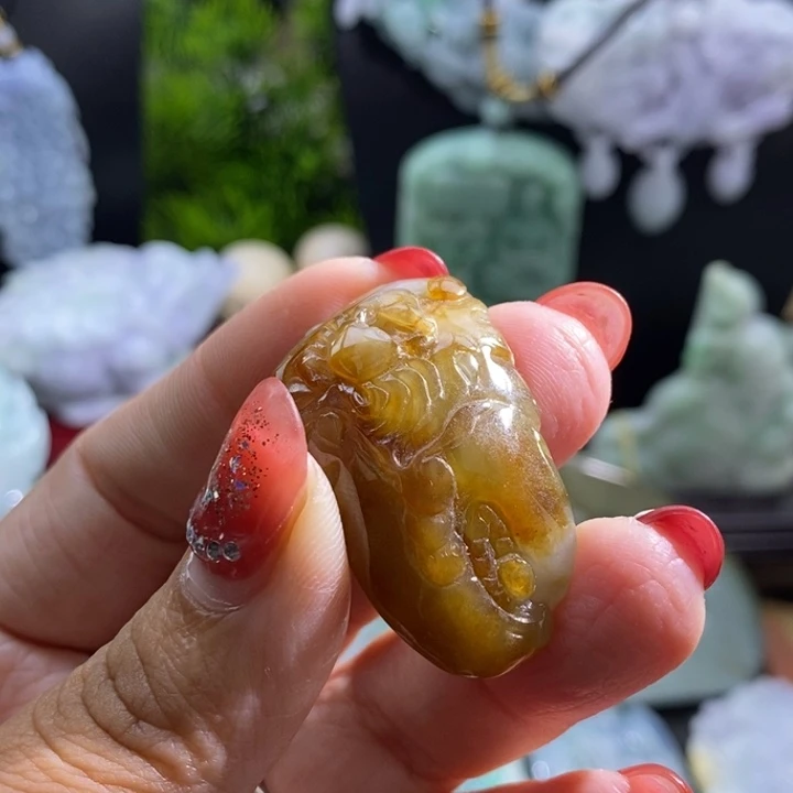 【闪购商品】颈饰未镶嵌翡翠螃蟹