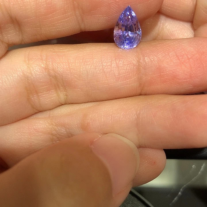 蓝宝石裸石3.01ct变色蓝宝石水滴