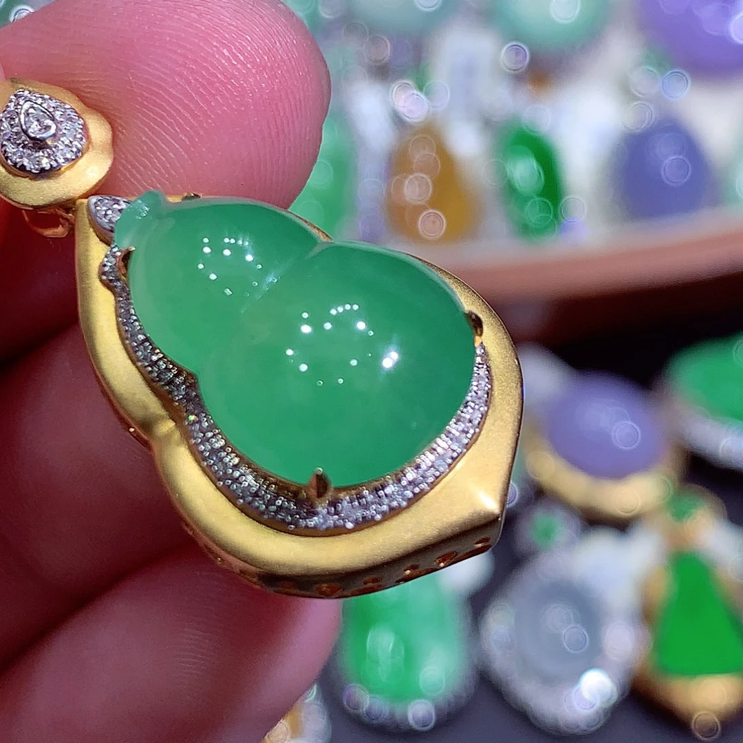 翡翠18K金镶嵌吊坠(不含链)