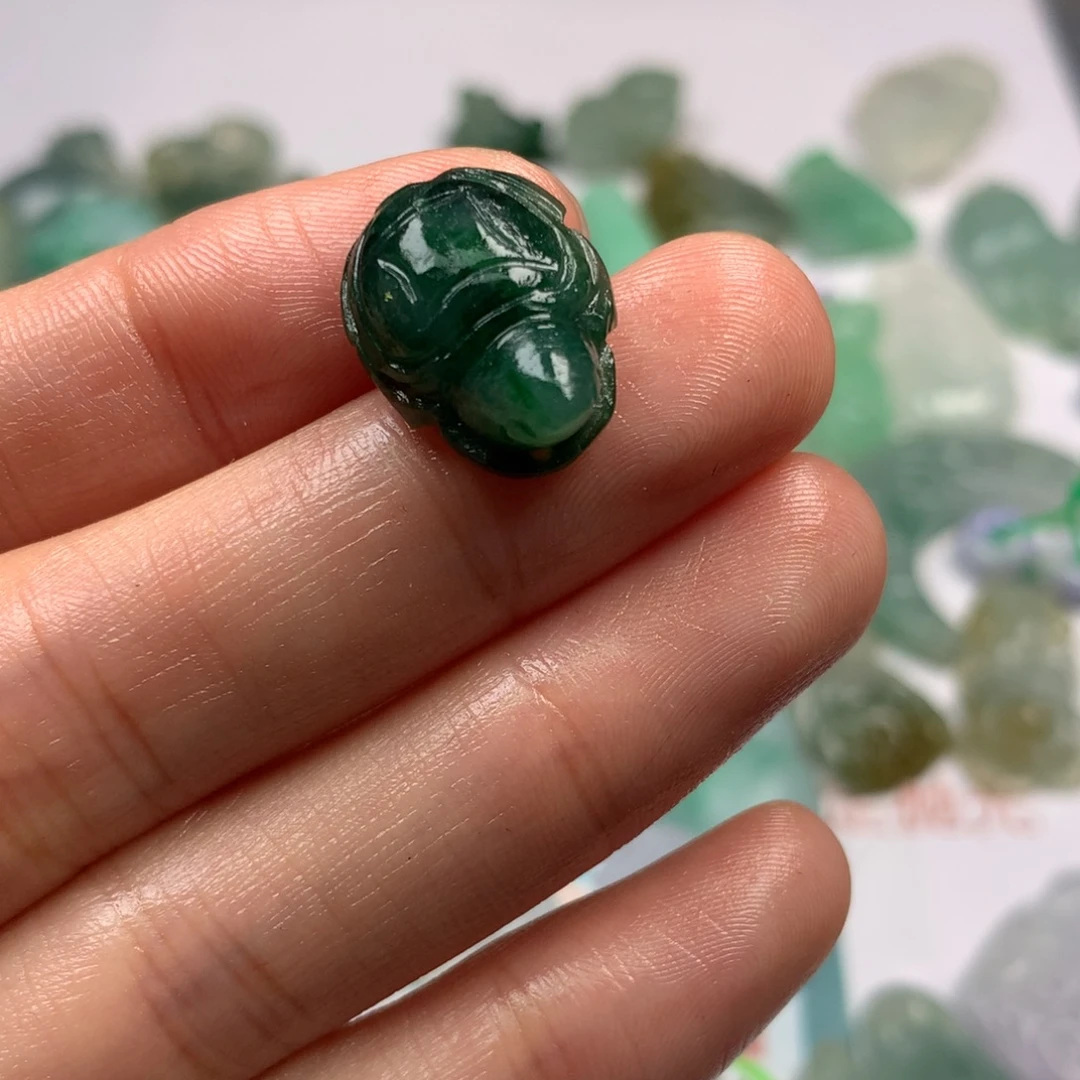 定制翡翠未镶嵌翡翠