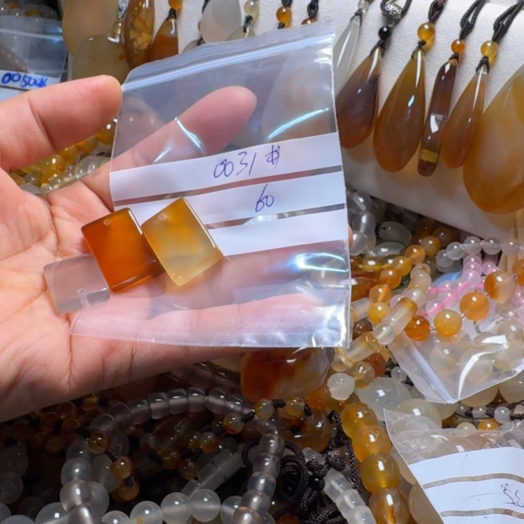 沫***吖玛瑙/玉髓未镶嵌颈饰0031