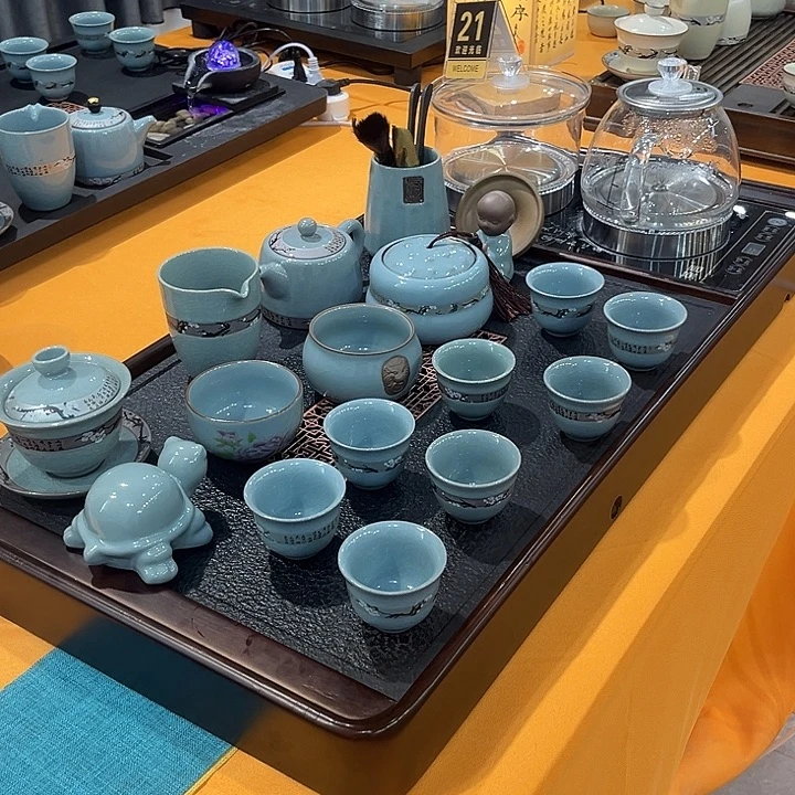 茶盘的颜色和色彩是很重要